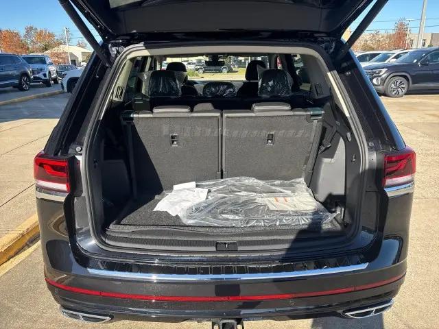 2026 Volkswagen Atlas SEL Premium R-Line