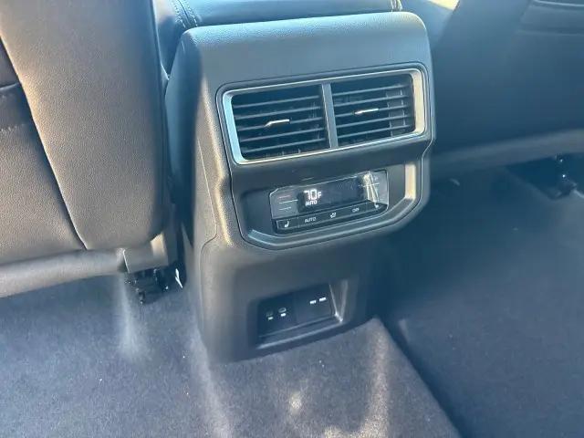 2026 Volkswagen Atlas SEL Premium R-Line