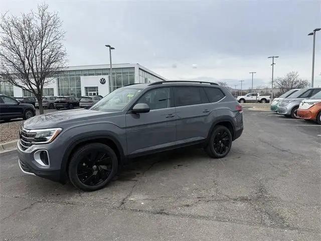 2026 Volkswagen Atlas SE with Technology for sale in Lee's Summit, MO