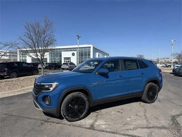 2026 Volkswagen Atlas Cross Sport SE with Technology for sale in Lee's Summit, MO