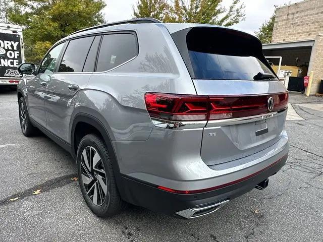 2026 Volkswagen Atlas SE with Technology