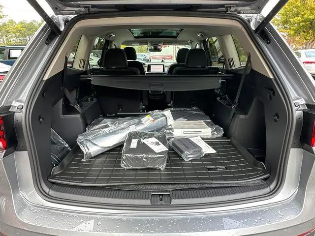 2026 Volkswagen Atlas SE with Technology