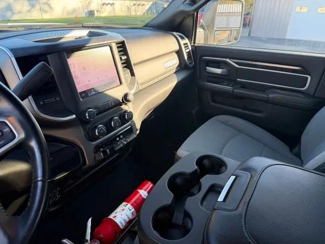 2024 Ram 3500 Big Horn Crew Cab 4x4 8' Box