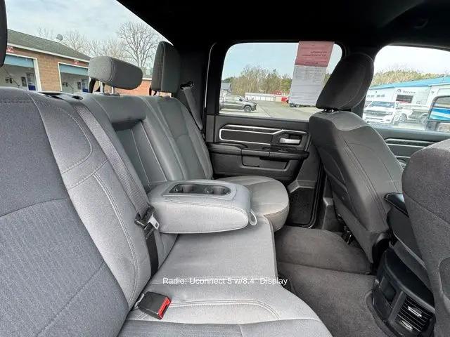2024 Ram 3500 Big Horn Crew Cab 4x4 8' Box