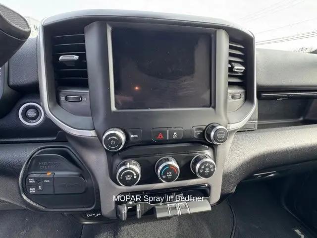2024 Ram 3500 Big Horn Crew Cab 4x4 8' Box