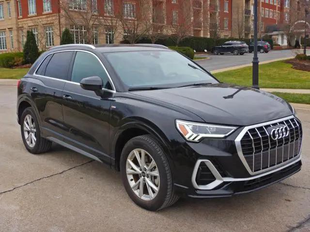 2025 Audi Q3 Premium 45 TFSI S line quattro Tiptronic