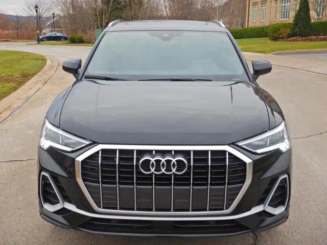 2025 Audi Q3 Premium 45 TFSI S line quattro Tiptronic
