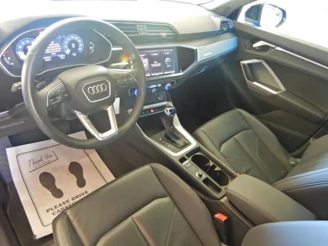 2025 Audi Q3 Premium 45 TFSI S line quattro Tiptronic