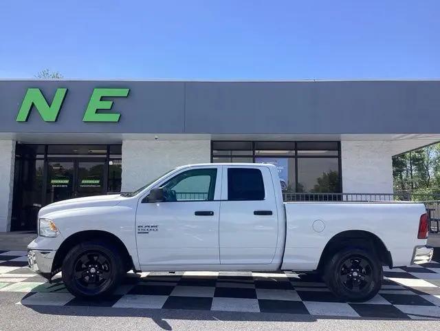 2024 Ram 1500 Classic SLT Quad Cab 4x4 6'4" Box