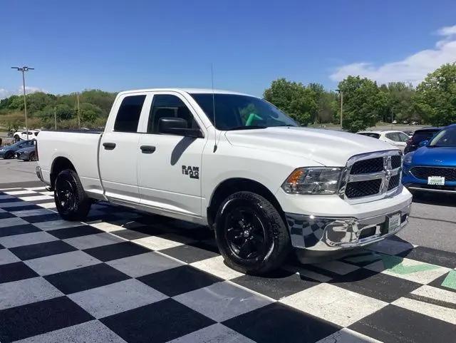 2024 Ram 1500 Classic SLT Quad Cab 4x4 6'4" Box