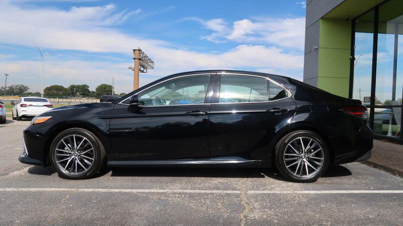 2023 Toyota Camry XLE Hybrid