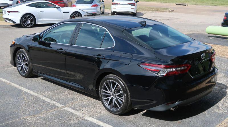 2023 Toyota Camry XLE Hybrid