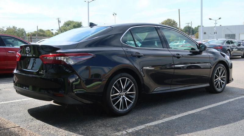 2023 Toyota Camry XLE Hybrid