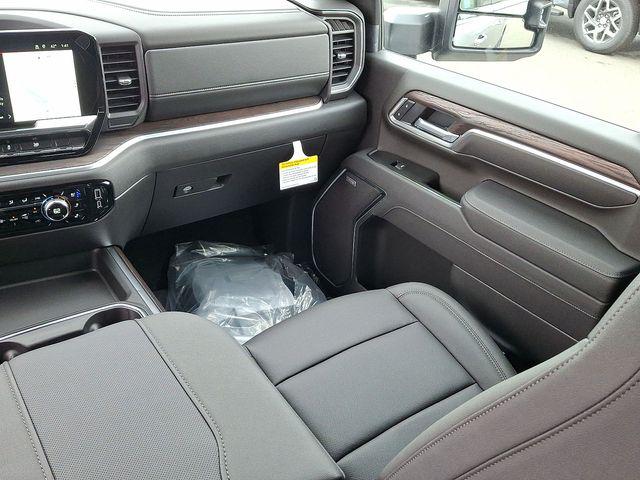 2026 GMC Sierra 2500HD SLT