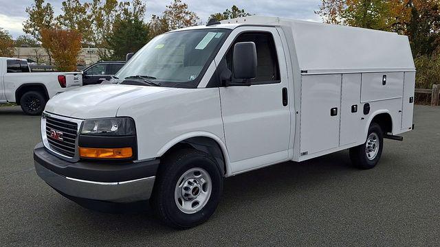 2025 GMC Savana Cutaway Work Van