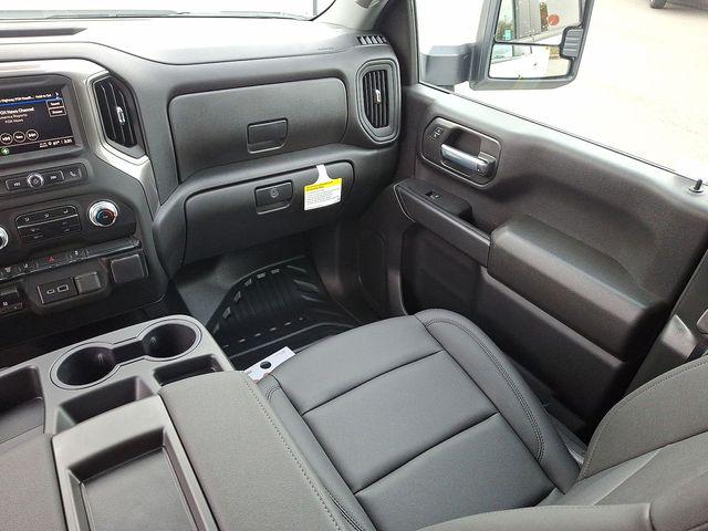 2025 GMC Sierra 3500HD Pro