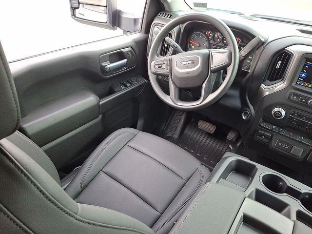 2025 GMC Sierra 3500HD Pro
