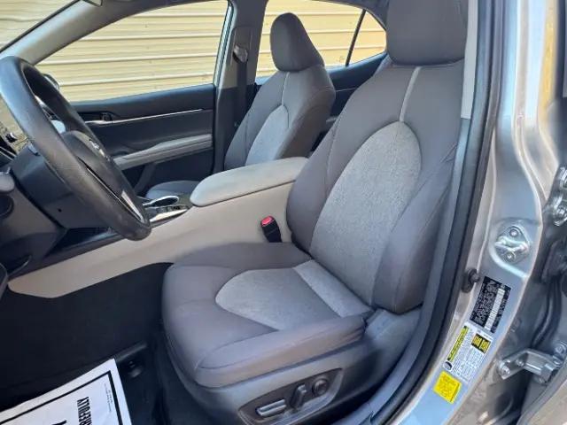 2022 Toyota Camry LE Hybrid