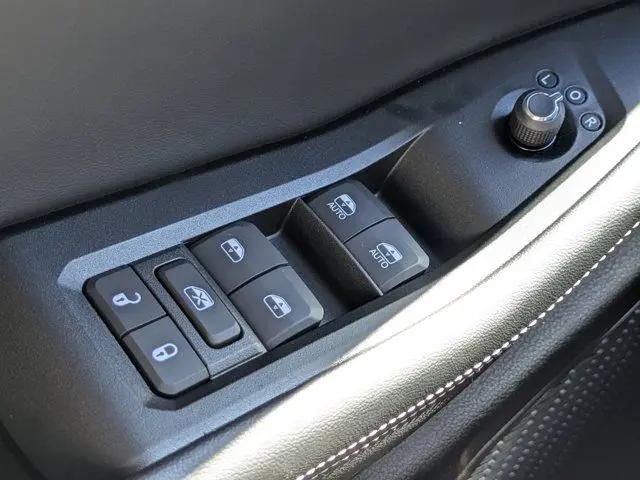2025 Jeep Grand Cherokee L Limited 4x2