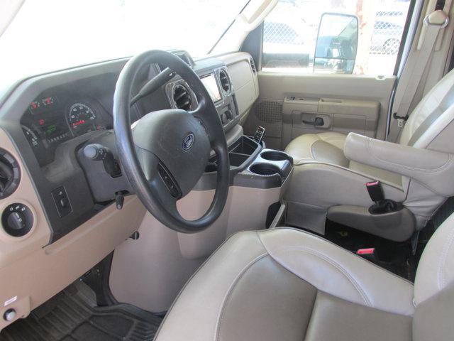 2019 Ford E-450 Cutaway E-450 DRW WB