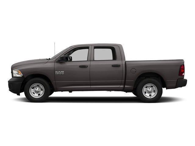 2017 RAM 1500 Express Crew Cab 4x4 57 Box