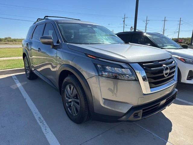 2023 Nissan Pathfinder SV FWD 2023 Nissan Pathfinder SV FWD