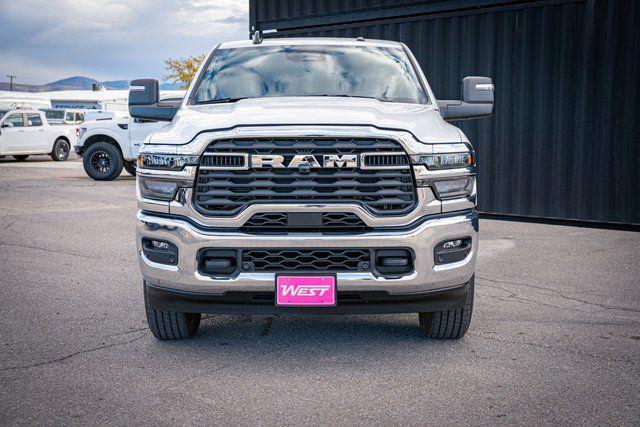 2026 RAM Ram 3500 RAM 3500 TRADESMAN CREW CAB 4X4 8 BOX