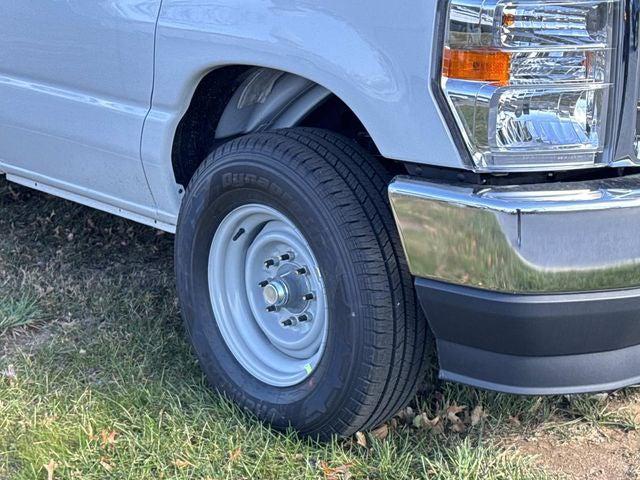 2026 Ford E-350 Cutaway E-350 SRW