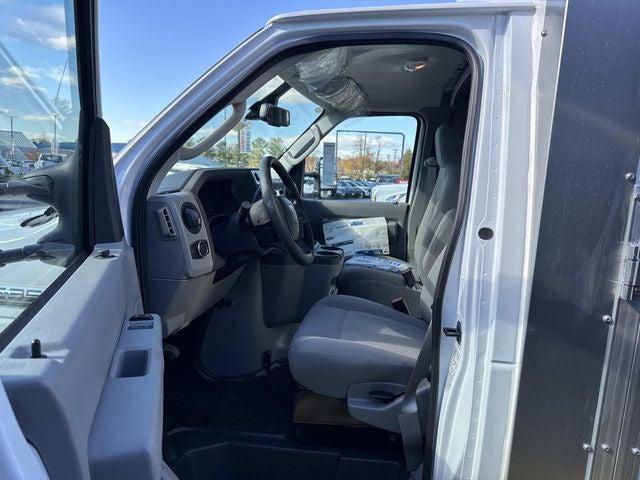 2026 Ford E-350 Cutaway E-350 SRW