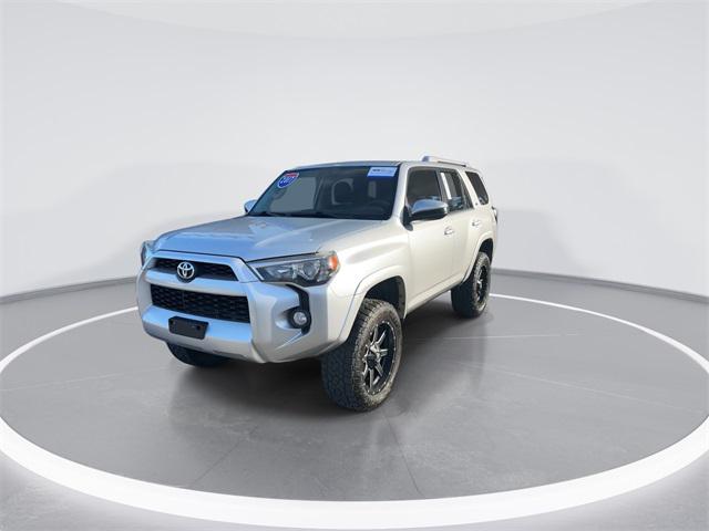 2017 Toyota 4Runner SR5 2017 Toyota 4Runner SR5