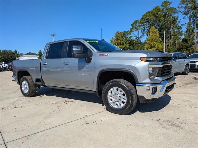 2025 Chevrolet Silverado 2500HD 4WD Crew Cab Standard Bed LT