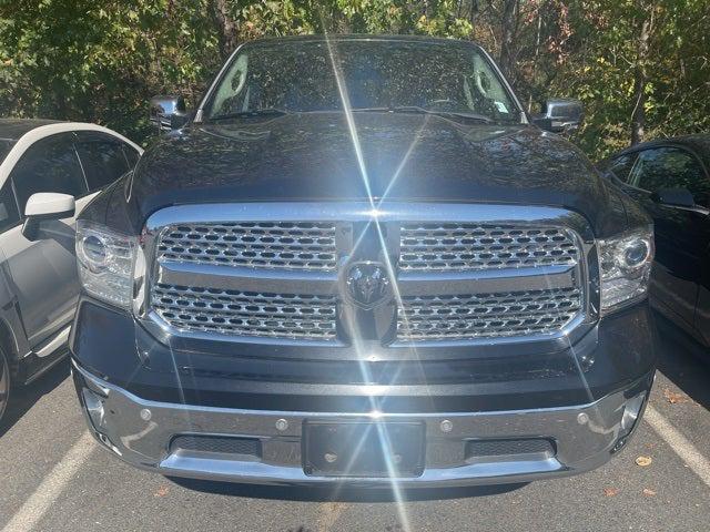 2017 RAM 1500 Laramie Crew Cab 4x4 64 Box