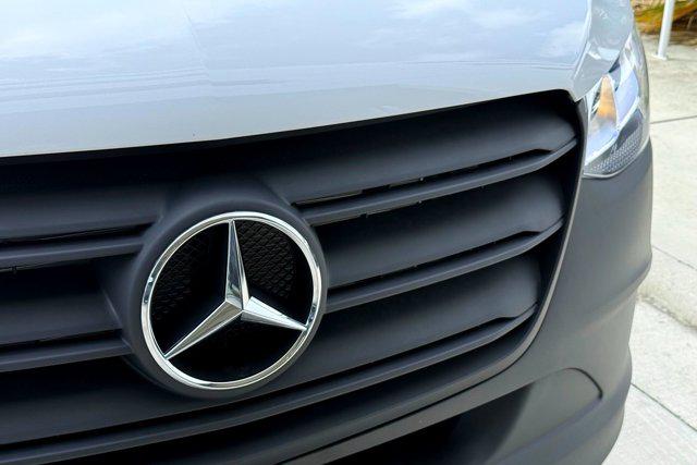 2026 Mercedes-Benz Sprinter Cargo Van High Roof 4-Cyl Diesel HO