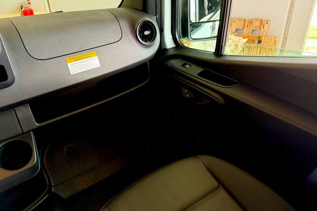 2026 Mercedes-Benz Sprinter Cargo Van High Roof 4-Cyl Diesel HO