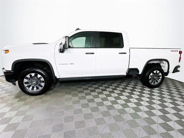 2023 Chevrolet Silverado 2500HD 4WD Crew Cab Standard Bed Custom