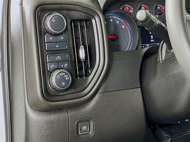 2023 Chevrolet Silverado 2500HD 4WD Crew Cab Standard Bed Custom