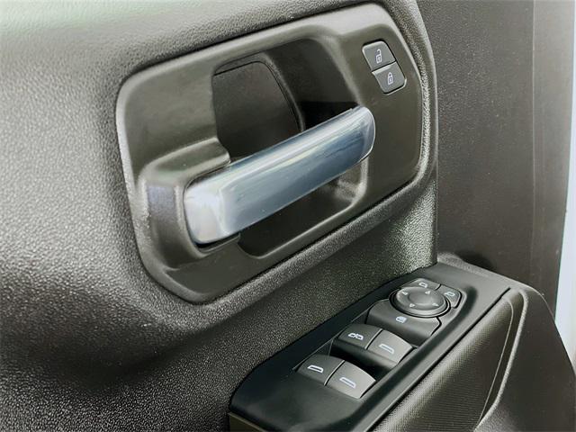 2023 Chevrolet Silverado 2500HD 4WD Crew Cab Standard Bed Custom