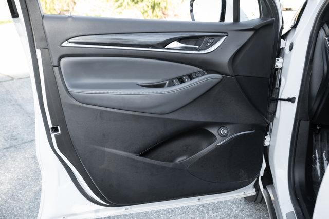 2023 Buick Enclave Essence FWD