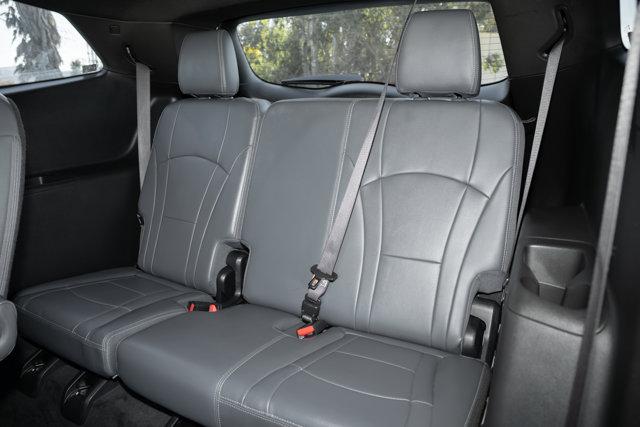 2023 Buick Enclave Essence FWD