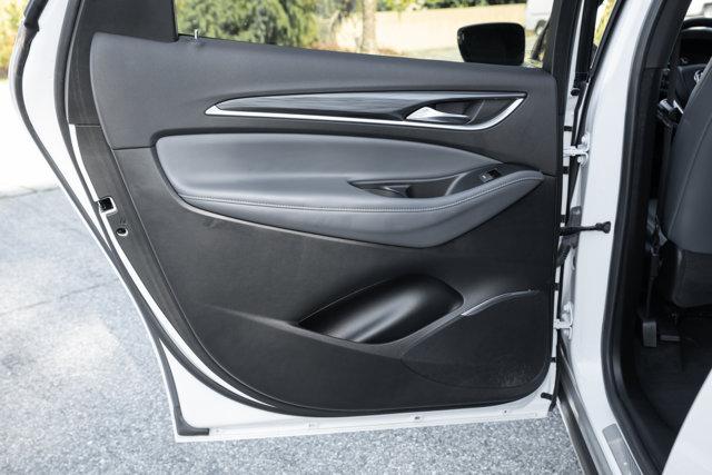 2023 Buick Enclave Essence FWD