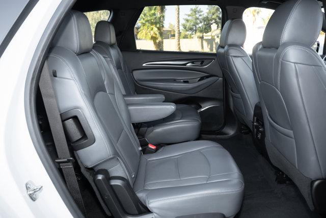 2023 Buick Enclave Essence FWD