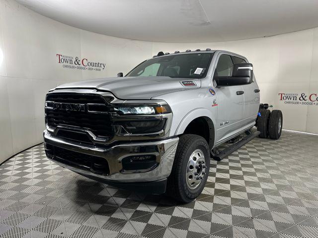 2026 RAM Ram 3500 Chassis Cab RAM 3500 BIG HORN CREW CAB CHASSIS 4X4 60 CA