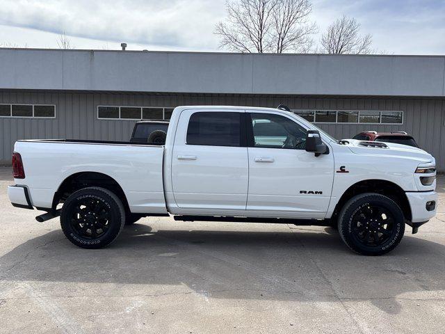 2026 RAM Ram 3500 RAM 3500 LARAMIE CREW CAB 4X4 64 BOX