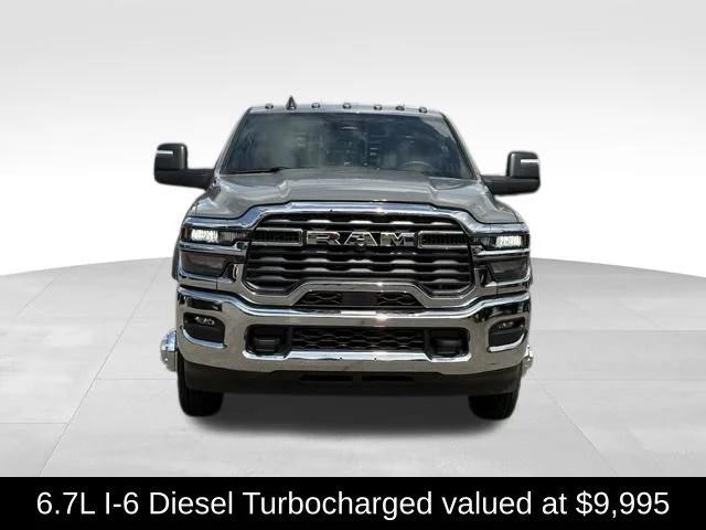 2026 RAM 3500 Chassis RAM 3500 TRADESMAN CREW CAB CHASSIS 4X4 60 CA