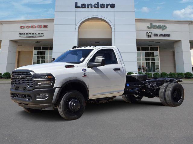 2026 RAM Ram 5500 Chassis Cab RAM 5500 TRADESMAN CHASSIS REGULAR CAB 4X2 84 CA 2026 RAM Ram 5500 Chassis Cab RAM 5500 TRADESMAN CHASSIS REGULAR CAB 4X2 84 CA