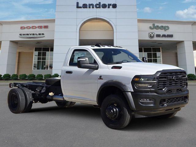 2026 RAM Ram 5500 Chassis Cab RAM 5500 TRADESMAN CHASSIS REGULAR CAB 4X2 84 CA 2026 RAM Ram 5500 Chassis Cab RAM 5500 TRADESMAN CHASSIS REGULAR CAB 4X2 84 CA