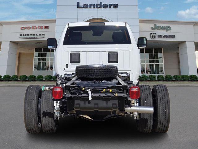 2026 RAM Ram 5500 Chassis Cab RAM 5500 TRADESMAN CHASSIS REGULAR CAB 4X2 84 CA