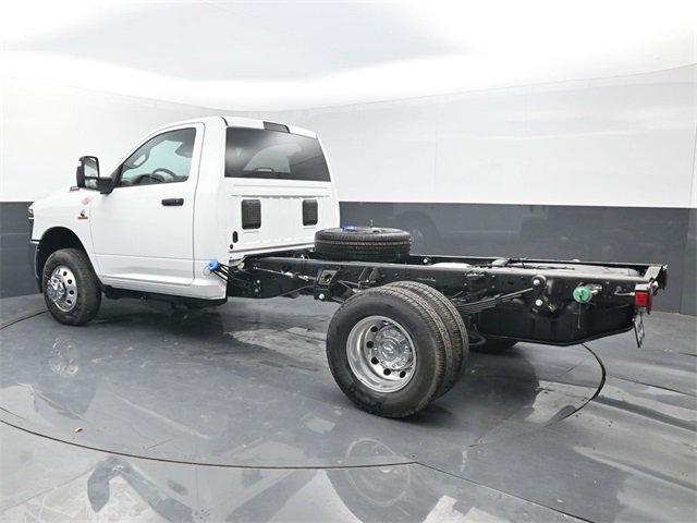 2026 RAM Ram 3500 Chassis Cab RAM 3500 TRADESMAN CHASSIS REGULAR CAB 4X4 60 CA 2026 RAM Ram 3500 Chassis Cab RAM 3500 TRADESMAN CHASSIS REGULAR CAB 4X4 60 CA