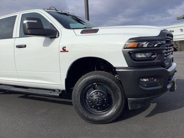 2026 RAM Ram 3500 RAM 3500 TRADESMAN CREW CAB 4X4 8 BOX 2026 RAM Ram 3500 RAM 3500 TRADESMAN CREW CAB 4X4 8 BOX