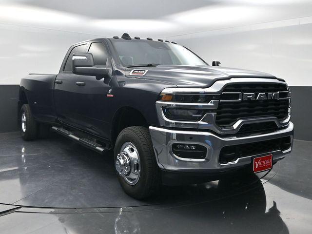 2026 RAM Ram 3500 RAM 3500 TRADESMAN CREW CAB 4X4 8 BOX